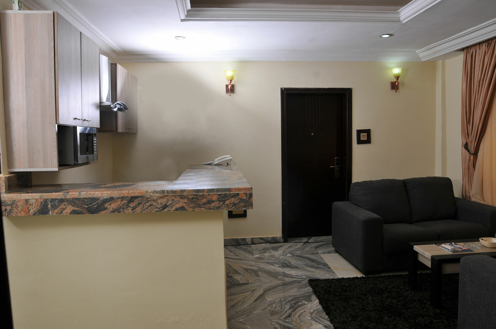 Hotel De Bently Абуджа Экстерьер фото